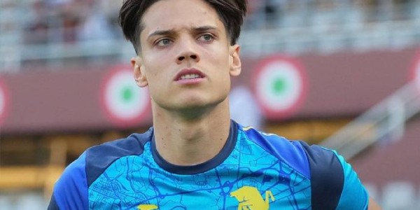 意甲联赛：罗马 2-0 都灵，全力冲刺欧冠资格