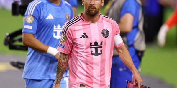 梅西战旧主，美职联新贵迎欧冠霸主，巴黎对决迈阿密引爆全球收视