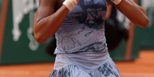 2亿欧！樊振东加盟德甲豪门，首秀3球创纪录，球迷：国乒新标杆