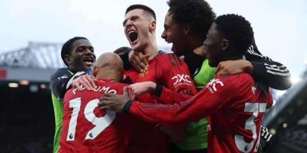 曼联两球领先补时被追平后3-2绝杀！卡里克三连胜通过考验，再做一事前四无忧