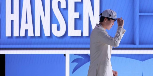 杨瀚森中锋排名高过艾顿 美媒力推是欣赏还是捧杀？