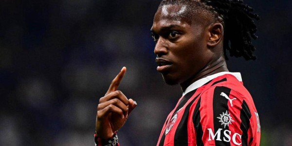 89%球迷支持！阿尔瓦雷斯接班莱万，巴萨名宿：他能让欧冠半区变天