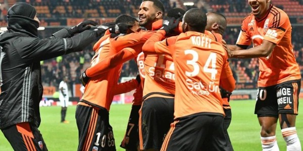 法甲焦点战：洛里昂主场迎战里尔，谁能抢得关键三分？