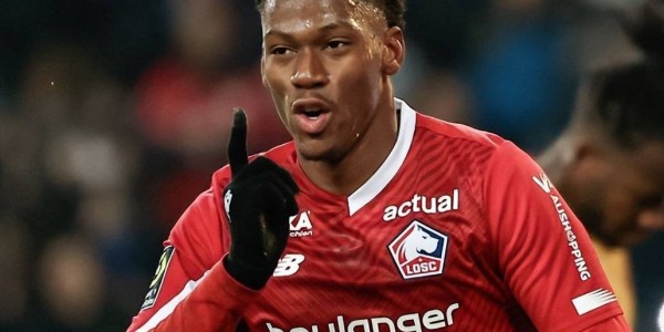 法甲游出一条大鱼25球12助攻堪称超级神锋0转会费3大意甲豪门哄抢