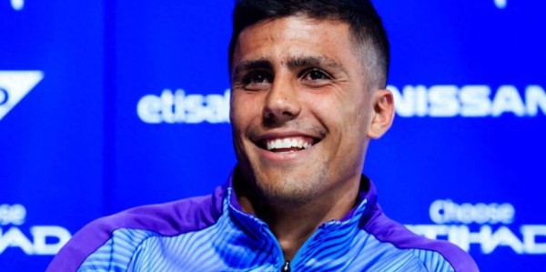 续约悬而未决，金球先生动向牵动欧洲足坛：曼城皇马“暗战”升级